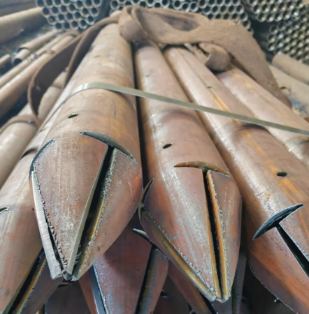 渝中出尖打孔加工无缝注浆钢花管注浆管厂家
